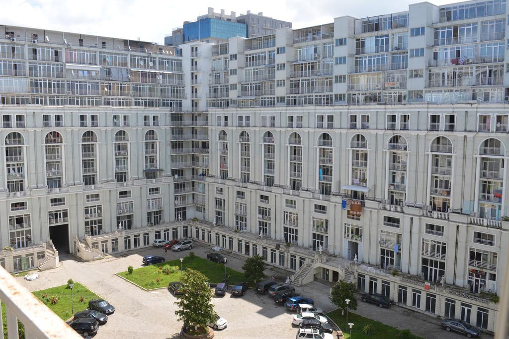 Apartment Magnolia Rustaveli 62 Batumi Zewnętrze zdjęcie